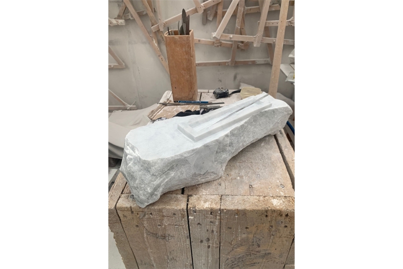 Fig. 5
Bozza del modello fisico in marmo
nel laboratorio, Massa. Fig. 5
Bozza del modello fisico in marmo
nel laboratorio, Massa.