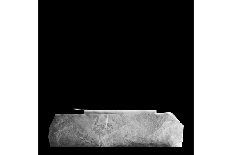 Fig. 8
Il modello in marmo nella sua
versione definitiva. Prospetto frontale. Fig. 8
Il modello in marmo nella sua
versione definitiva. Prospetto frontale.