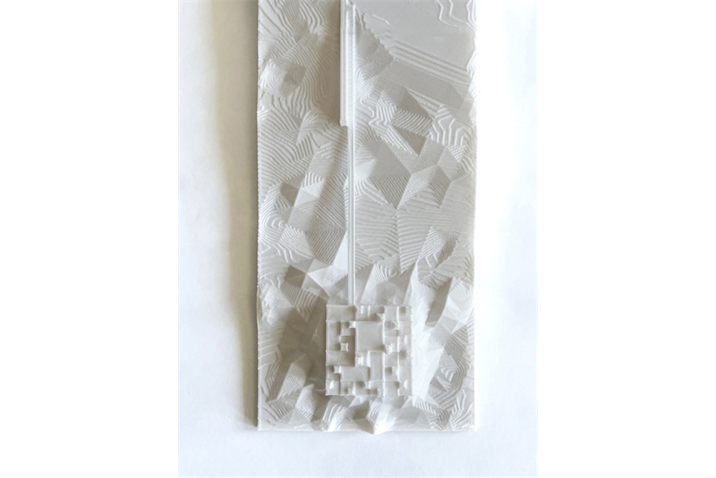 Fig. 1
In the previous page: Relationship
of the monument/memorial
with the marine topography. Model
at 1:500 scale. Fig. 1
In the previous page: Relationship
of the monument/memorial
with the marine topography. Model
at 1:500 scale.