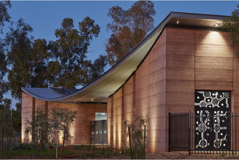 Fig. 8
David Kaunitz, Ka Wai Yeung, PAMS healthcare center, Newman, Australia. Viste.
© Robert Frith - Acorn Photo Fig. 8
David Kaunitz, Ka Wai Yeung, PAMS healthcare center, Newman, Australia. Viste.
© Robert Frith - Acorn Photo