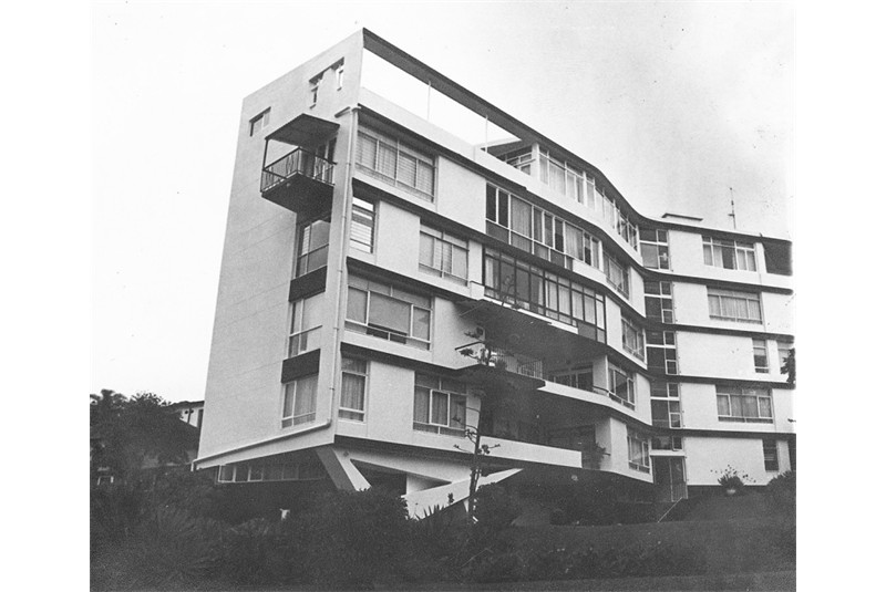 Fig. 8
Main facade, Farrigton Building,
Durban, no date (Technical Reference
Library, University of
KwaZulu-Natal Durban).