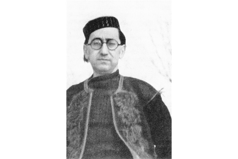 Figs. 7 a-b
Giuseppe Pagano during his trip to Scandinavia (1939) and in Greek costume (1941). («Casabella-Costruzioni», nos. 195–198, 1946, pp. 5–6). Figs. 7 a-b
Giuseppe Pagano during his trip to Scandinavia (1939) and in Greek costume (1941). («Casabella-Costruzioni», nos. 195–198, 1946, pp. 5–6).