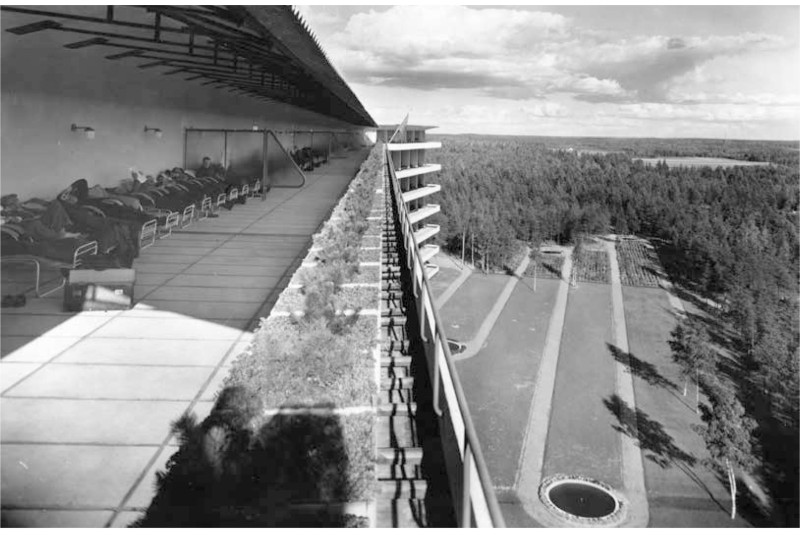 Fig. 1
A.Aalto Sanatorio Antitubercolare
di Paimio (1928-33), Vista del
solarium. Fig. 1
A.Aalto Sanatorio Antitubercolare
di Paimio (1928-33), Vista del
solarium.
